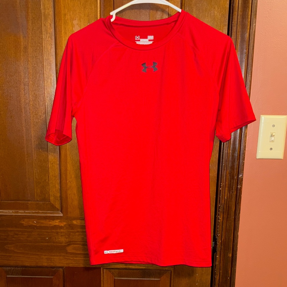 Under Armour Men’s Red Short Sleeve Performance Tee